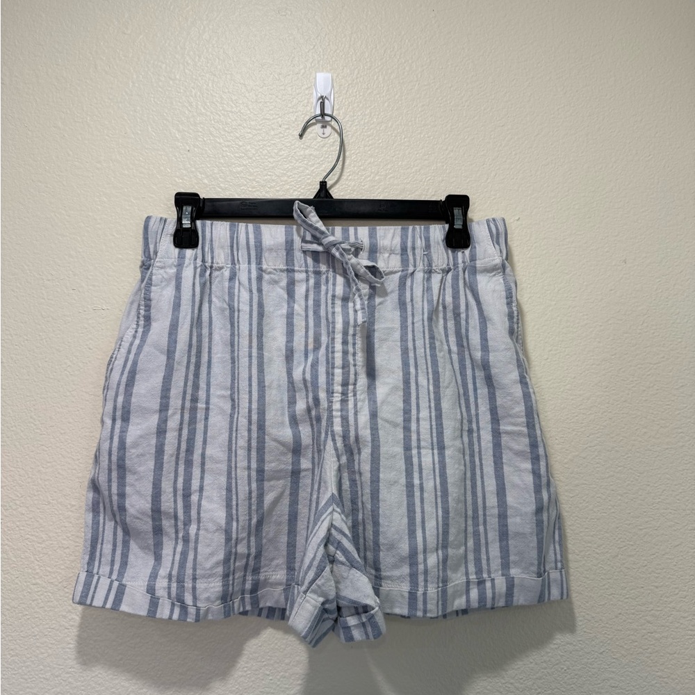 Uniqlo Women's Striped Blue Shorts